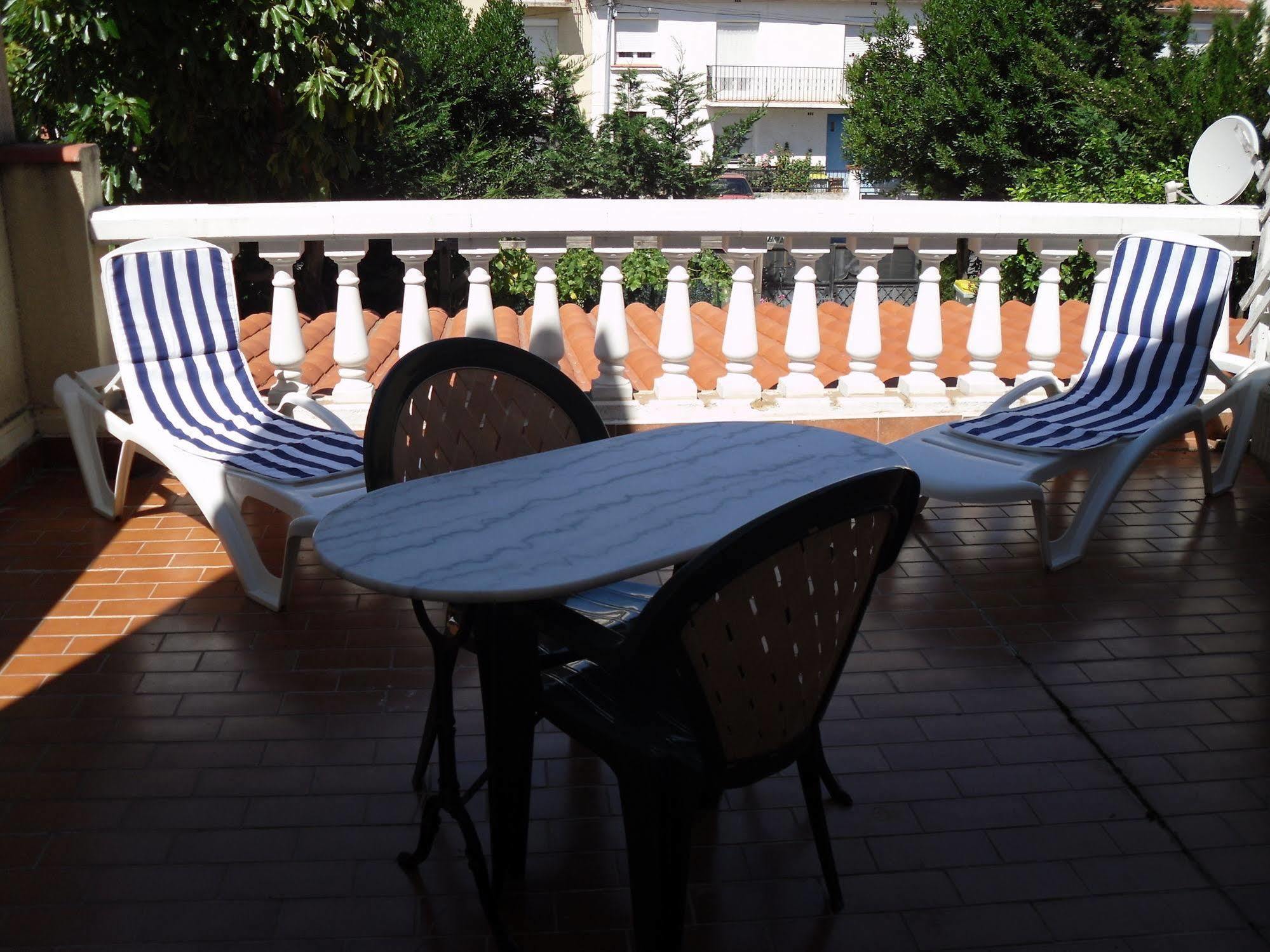 Hotel Le Nid Argeles-sur-Mer Bagian luar foto